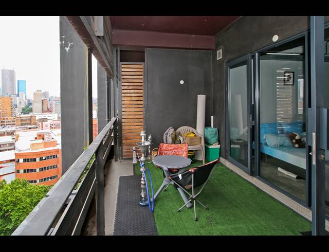0.5 BEDROOM APARTMENT FOR SALE IN MABONENG